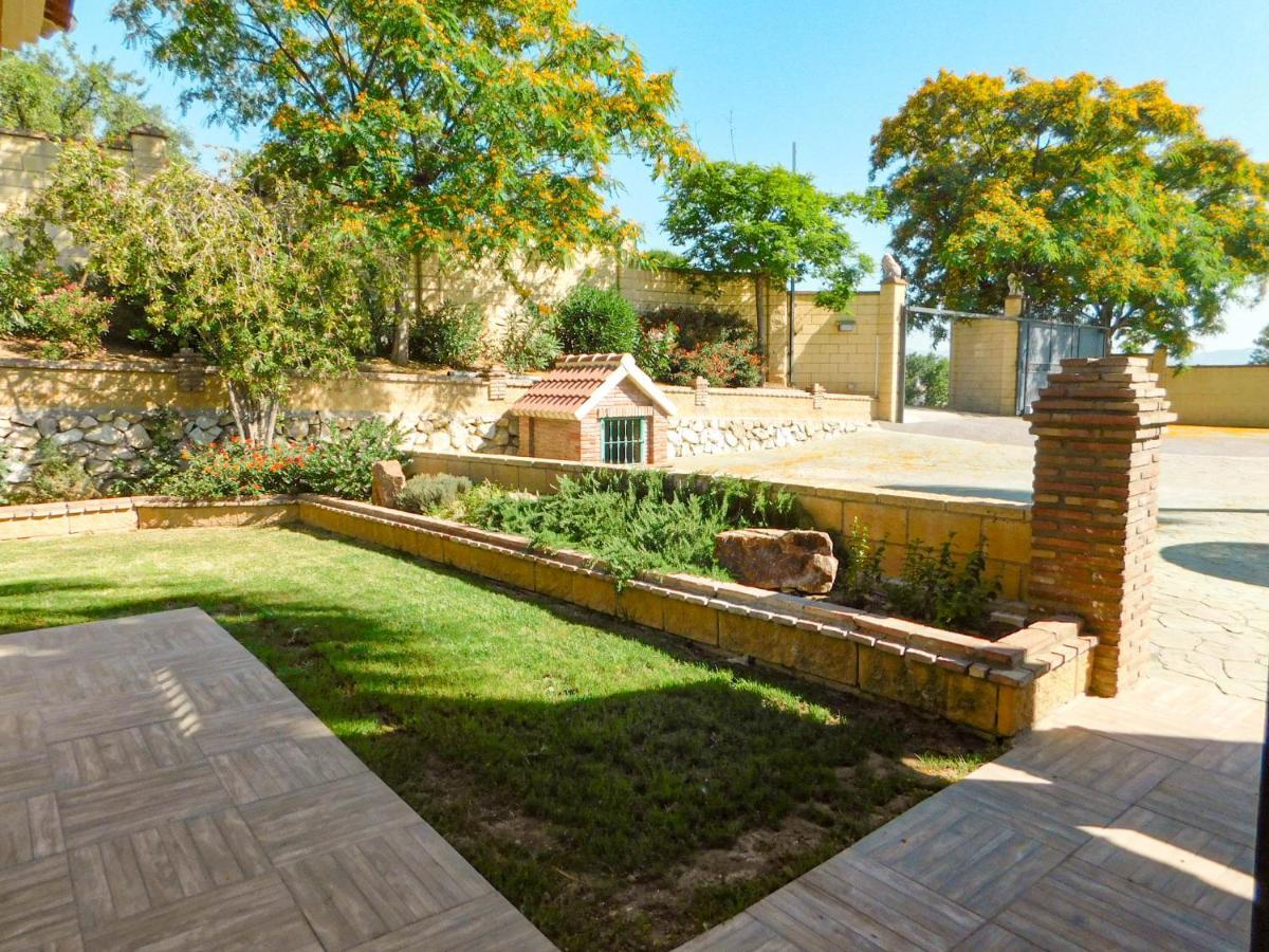 Tess Rancho Las Palmeras Alhaurín de la Torre Exterior foto
