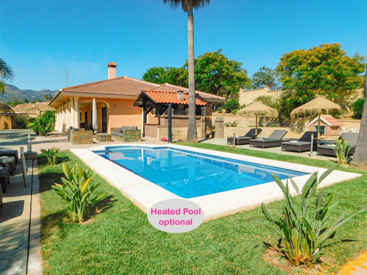 Tess Rancho Las Palmeras Alhaurín de la Torre Exterior foto
